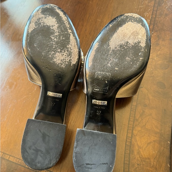 Gucci slides size 37 like new - Picture 3 of 4
